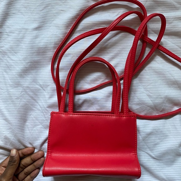🚨SOLD🚨Authentic Red Telfar bag - Picture 3 of 5